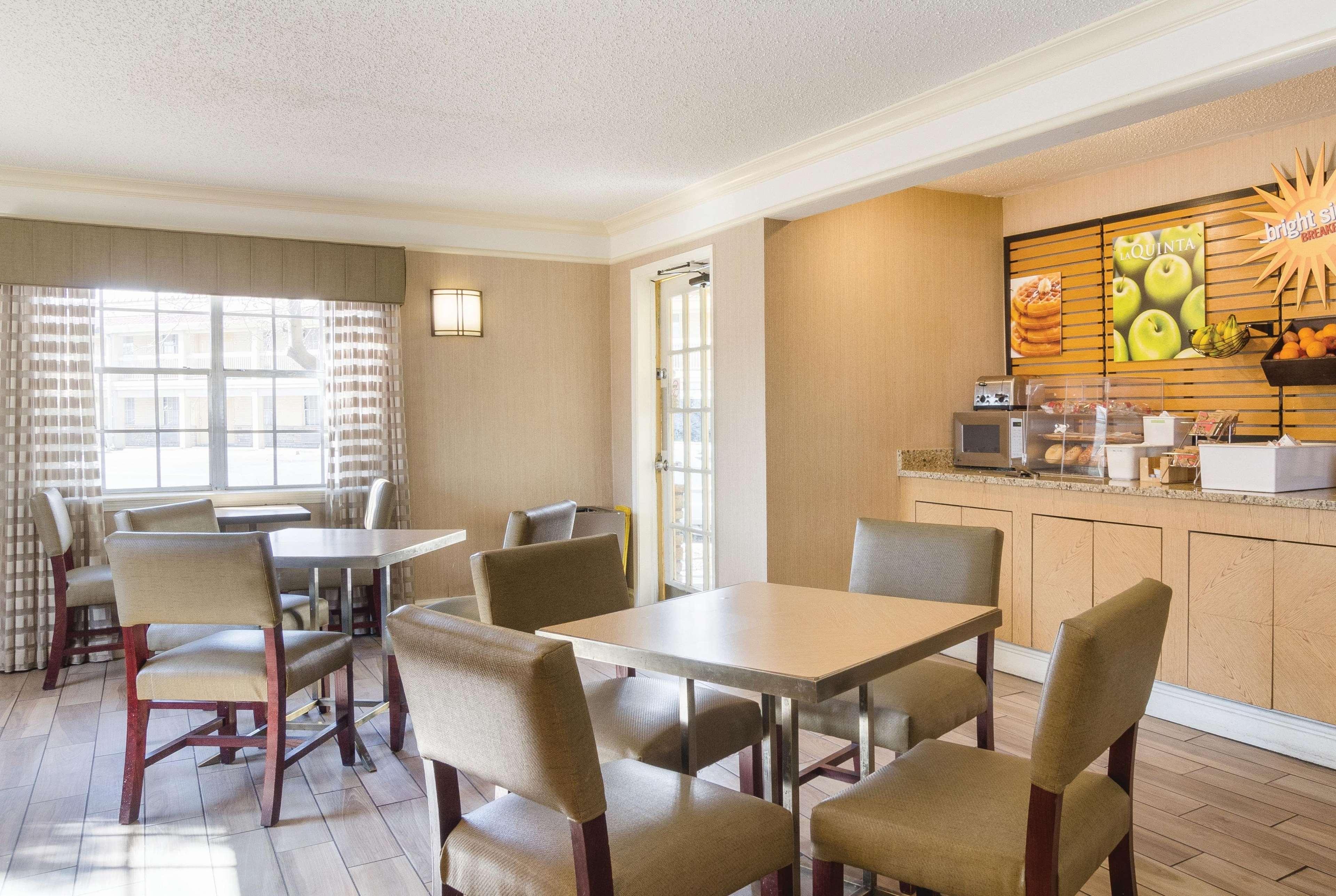 La Quinta Inn By Wyndham Denver Cherry Creek Bagian luar foto