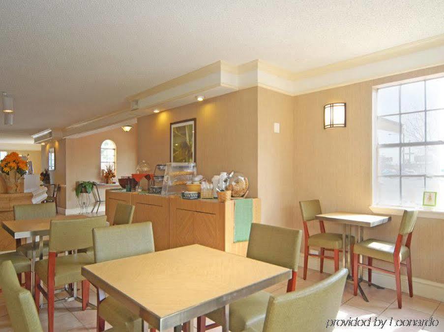 La Quinta Inn By Wyndham Denver Cherry Creek Bagian luar foto