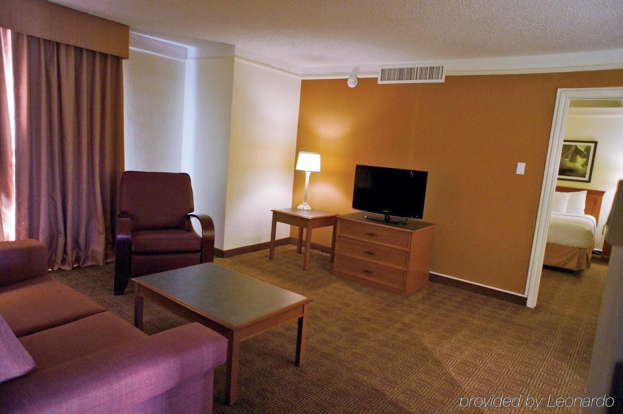 La Quinta Inn By Wyndham Denver Cherry Creek Bagian luar foto